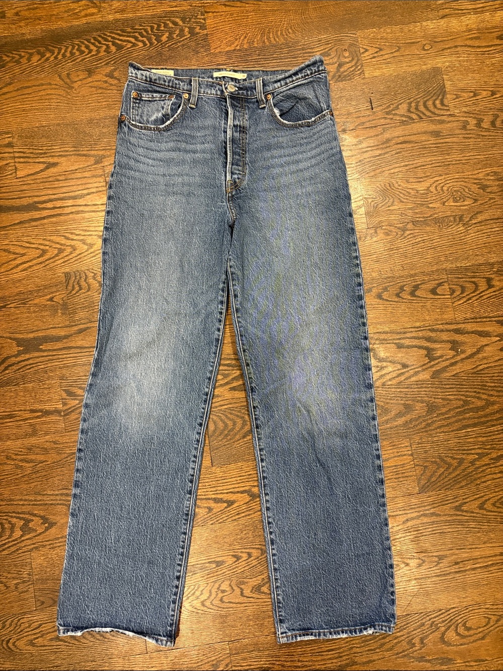 Levi's High Rise Ribcage Straight Women's High-Rise Straight Jeans in Faded Blue